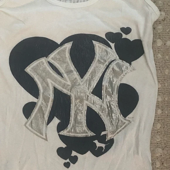 NWT PINK YANKEES MED Hoodie!! / like new SMALL Tank - Picture 4 of 14